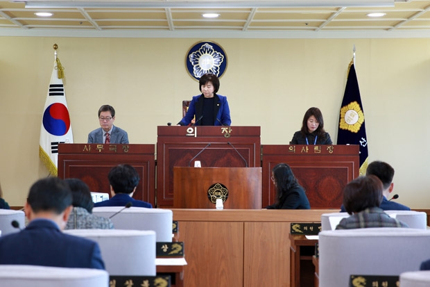제208회 정례회 제1차 본회의