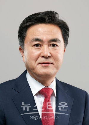김태흠 국회의원