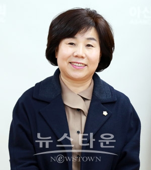 아산시의회 의장  김영애