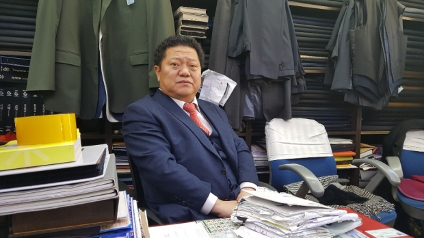 뉴욕양복점 박완용 대표