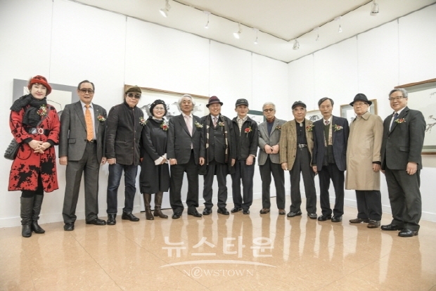 Academy 대상작가 梅園 金喜子 초대전(김한정 기자)