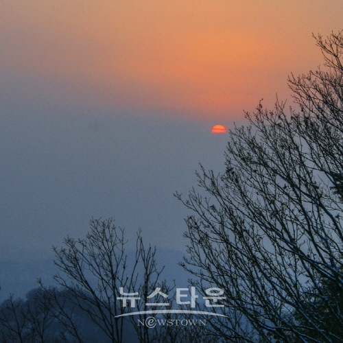 김광헌 사진전 ‘은하수의 계수나무’(김한정 기자)