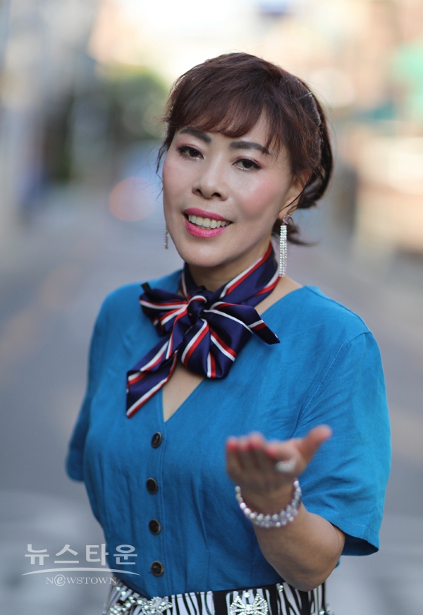 가수 '신서연' 프로필, 사진=스타다닷컴