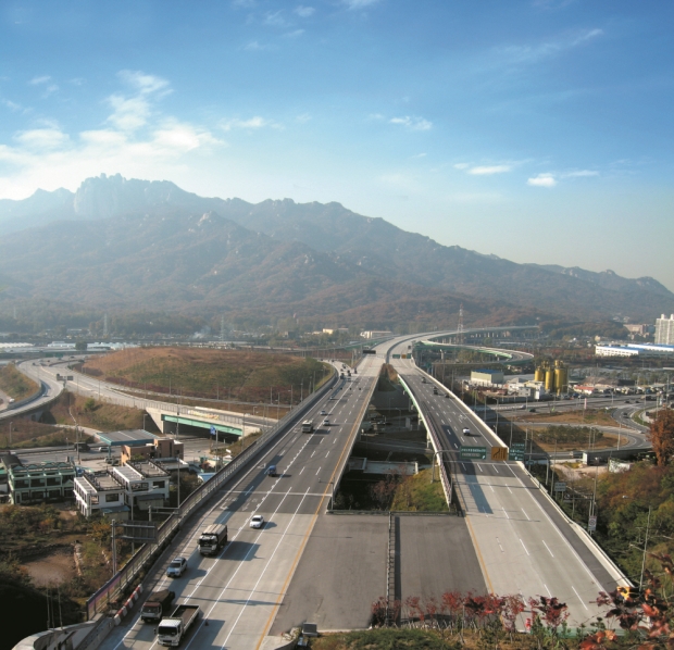 자료사진－서울외곽순환고속도로 사패산터널 구간