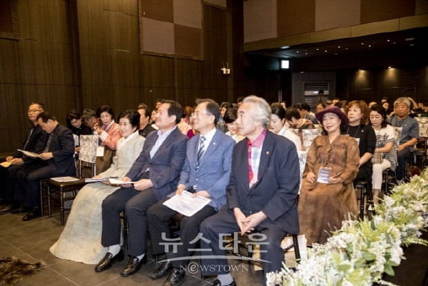 제8회 한국예술문화명인 인증식(김한정 기자)