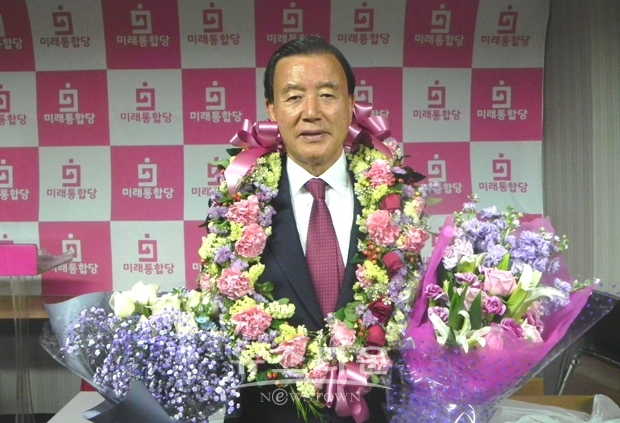 충남 예산‧홍성군 제21대 국회의원 당선자 홍문표