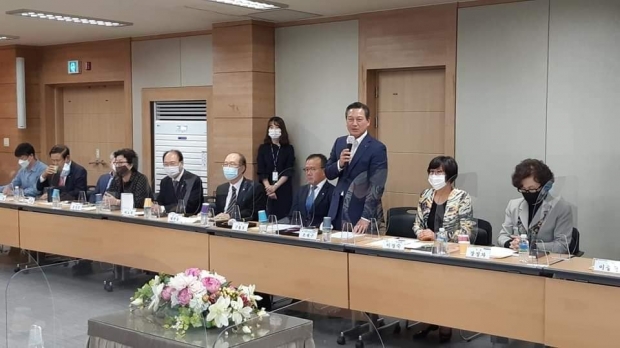 ▲민주평통 대구남구협의회 3분기 정기회의가 7일 오후 2시 남구청 대회의실에서 자문의원 등 40여명이 참석한 가운데 개최되고 있다. 민주평통남구협의회 제공