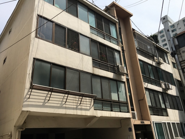 구리시 인창동 거성빌리 외벽도장 전 모습