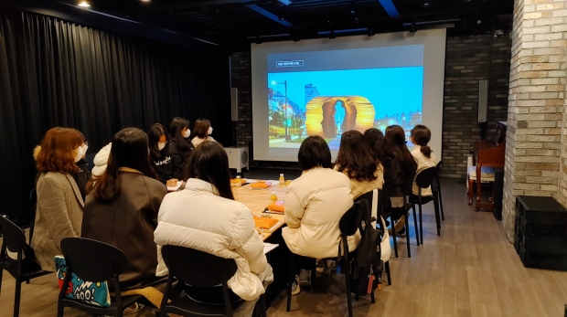 새싹 로컬 크리에이터 아이디어 회의