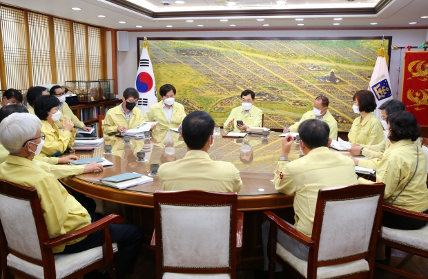 경주시는 지난 12일 클린 경주 추진기획단 2차 보고회 열고 있다
