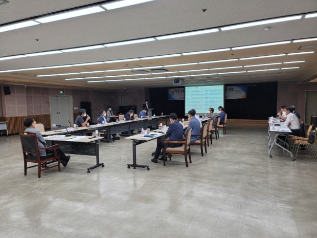 부천시는 지난 24일 ‘오정 군부대 일원 도시개발사업’ 토양오염정화사업 민관군 참여협의체 발족식 후 1차 회의를 실시했다
