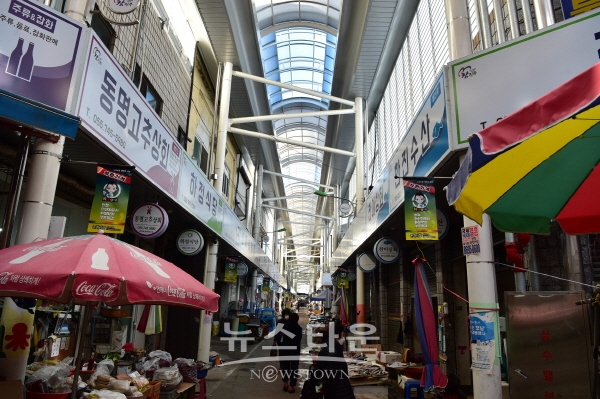 논개시장 전경