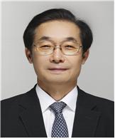 신임 이춘우 이사장