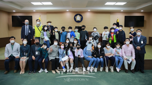 청양초등학교 의회 방문