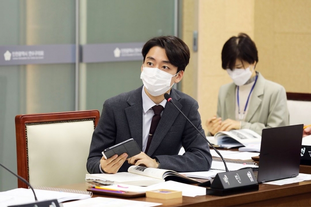 연수구의회 박민협 의원이 대표 발의한  ‘연수구 학교폭력예방 및 대책활동 지원 조례’ 제정안이 본회의를 통과했다