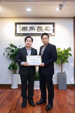 주광덕 남양주시장(좌), 오후석 경기도 행정2부지사(우) 만나 지역 현안 해결 강력히 건의