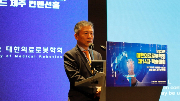 미래컴퍼니 수술로봇 사업부문장 이호근 전무