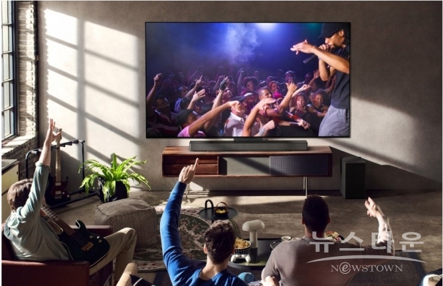 위치의 TV 성능평가에서 최고점을 받은 LG 올레드 TV(모델명: 65C3)/ LG전자 제공