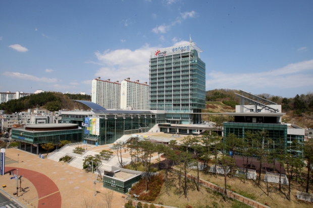 포항시청 전경.