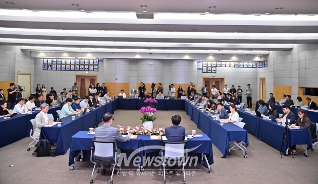 김태흠 충남도지사 언론인과의 간담회