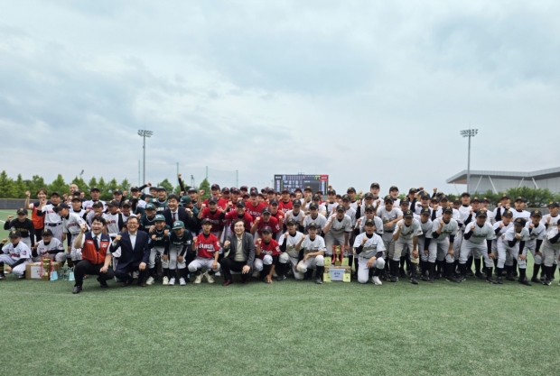제2회 국제바로병원배 초,중 야구대회 단체사진