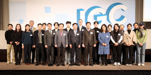 행사 주요 참석 내외빈의 기념촬영