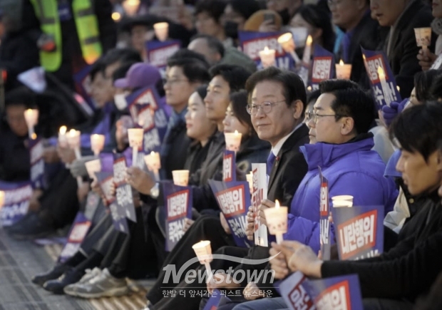 윤석열 대통령 탄핵 집회에 참가한 더불어민주당 이재명 대표/박찬대 의원SNS<br>
