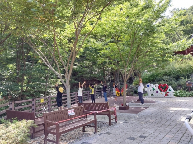 지난해 포항시 산림복지서비스 제공 현장 사진