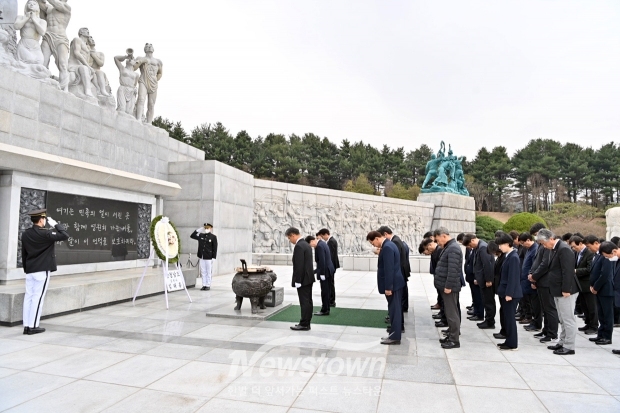 제10회 서해수호의 날 국립대전현충원 제2연평해전·천안함 묘역 참배