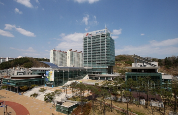 포항시청 전경.