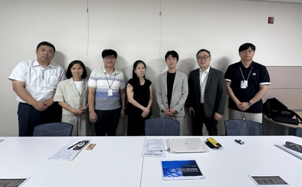 포항시는 23일 산업통상자원부를 방문해 그래핀을 ‘국가첨단전략기술’로 지정해 줄 것을 건의했다.