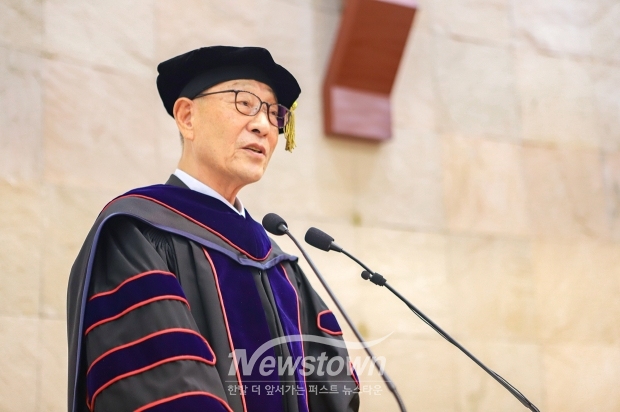 제41회 후기 대학원 학위수여식(강일구 총장)