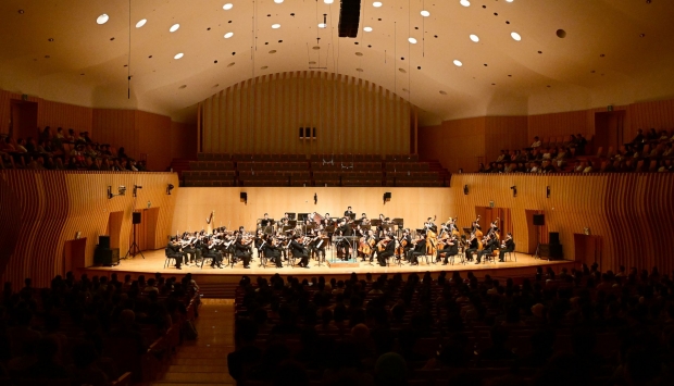 15일 아트센터인천에서 '제61회 인천시민의날 기념음악회'가 열리고 있다. / 인천시청