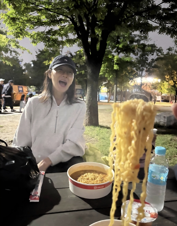 최지우SNS