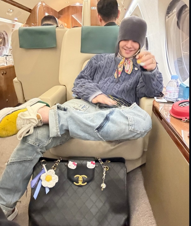 G-Dragon SNS