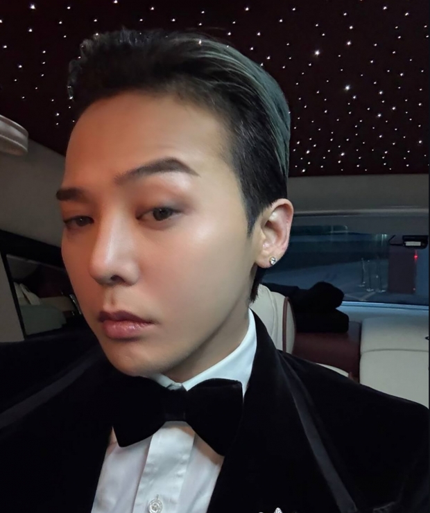 G-Dragon SNS