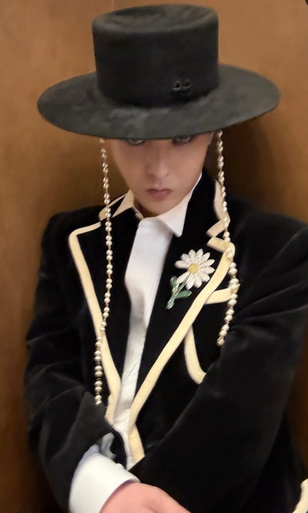 G-Dragon SNS