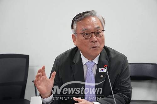 [사진설명=더불어민주당 이재강의원]