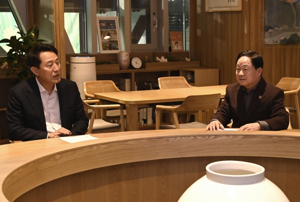 좌 오세훈 시장, 우 주광덕 시장