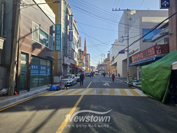 2-1. 파주시, 금정로·시청골목길·금정12길·금정13길 등 가로환경개선사업 완료_금정로_가로환경개선사업