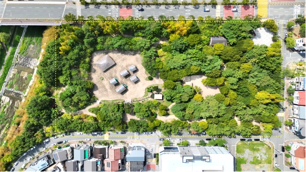 관동고분공원 전경/사진 김해시제공