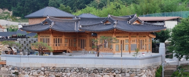 지난 2022년 당시 한옥건축지원사업으로 준공된 한옥 전경(포항시 남구 대이동 소재).