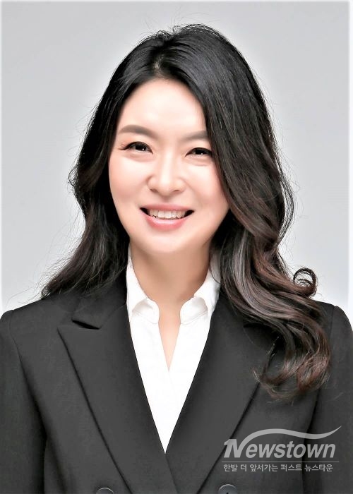 군포시의회 행정복지위원장<br>국민의힘 경기도당 대변인 이훈미<br>