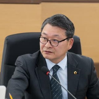 인천시의회 산업경제위원장 의정활동 사진