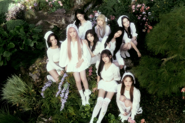 NiziU 2nd EP 'Too Bad' 단체 이미지