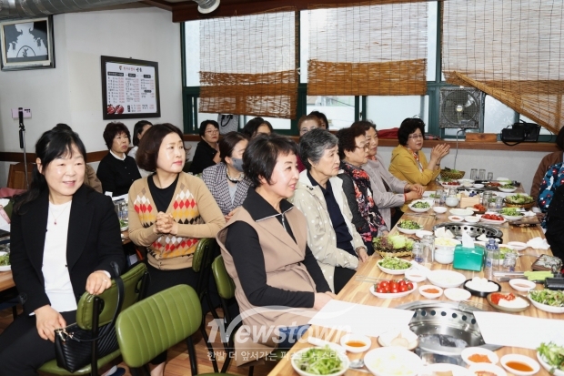 ​목련회 경남지부 회장 이취임식/사진 김국진기자​