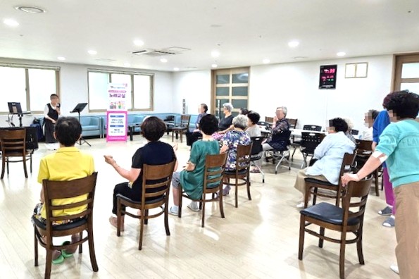 ​경로당 운영 모습/사진 김해시제공​