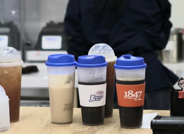 가톨릭대학교 교내 카페에서 사용 중인 다회용컵