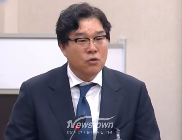 28일 국조특위에서 “국민의힘이나 민주당이나 다 똑같다. 어차피 거지 됐으니 마음대로 하십시오!”라며 거칠게 항의하는 김성태 쌍방울그룹 회장/채널A 화면캡처