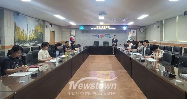 미추홀구는 23일 구청 중회의실에서 감사와 조사 업무 담당자의 전문성 향상을 위한 감사 직무교육을 실시했다. / 미추홀구